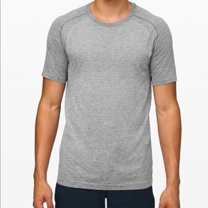Lululemon metal vent short sleeve